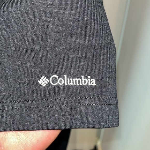 Columbia medium black Omni-wick cotton blend wicking fabric outdoor essential. - Picture 3 of 7